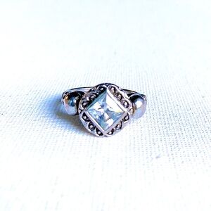 Vintage Sterling Silver and Cubic Zirconia Stamped 925 Ring